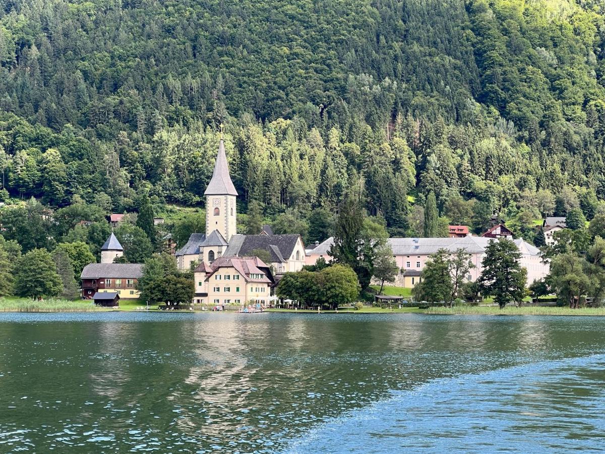 Ferienwohnung Mit Seeblick - Ossiacher See Gerlitzen Sattendorf Exterior foto