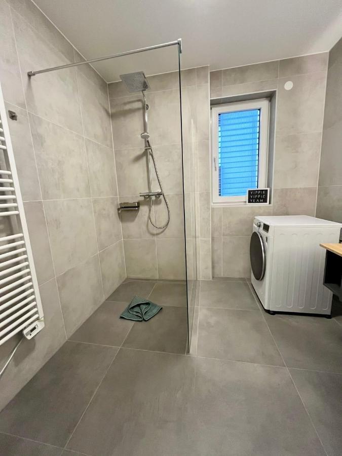 Ferienwohnung Mit Seeblick - Ossiacher See Gerlitzen Sattendorf Exterior foto